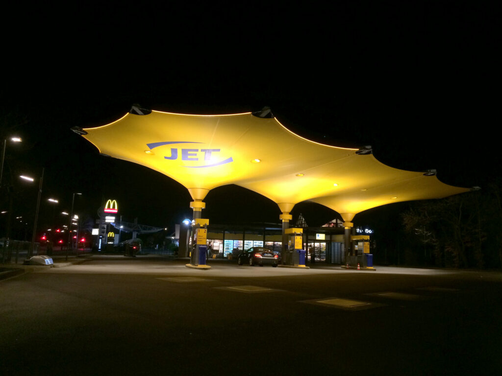 Jet Fahrbahnüberdachung