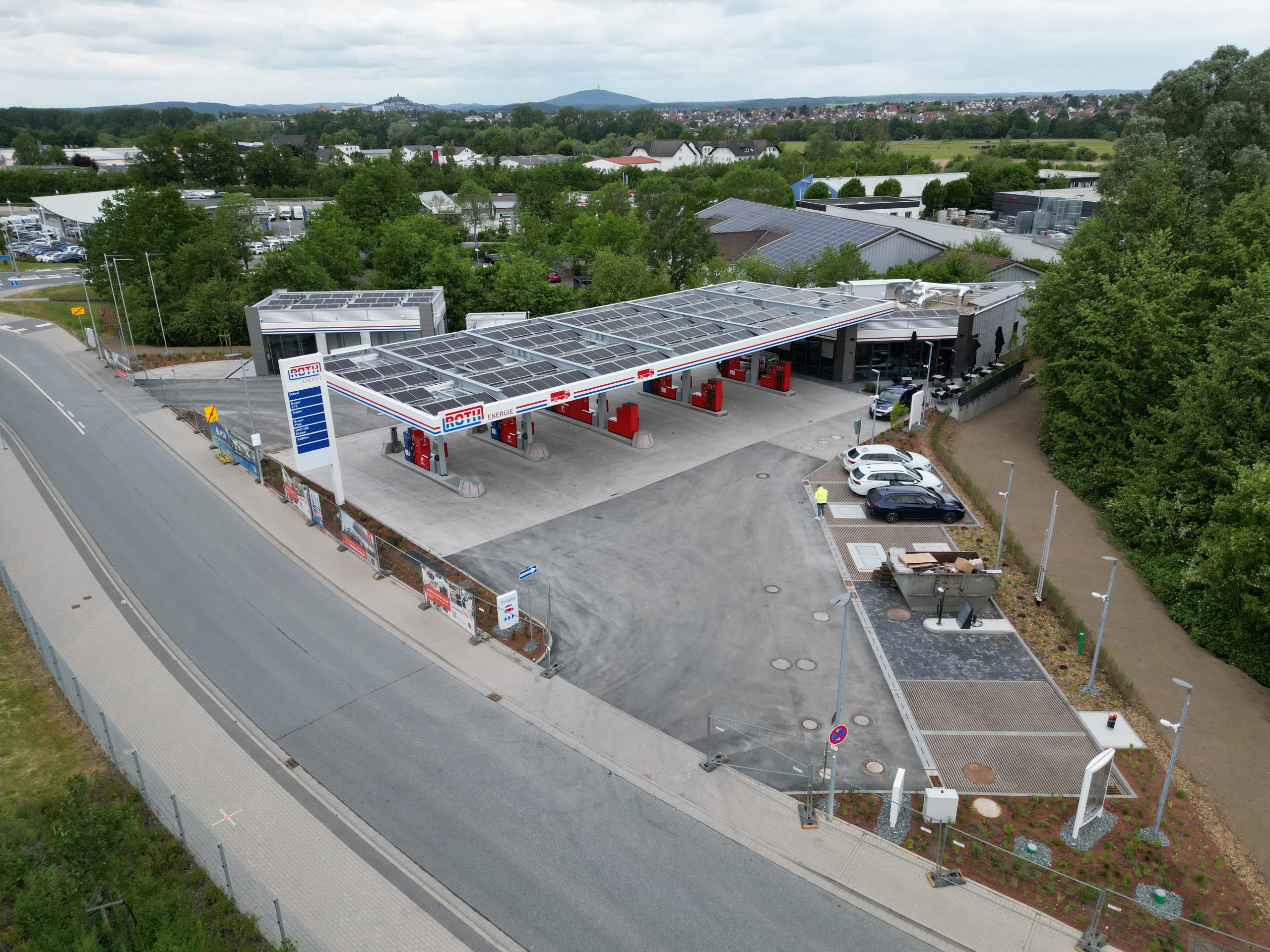 Drohnenaufnahme der Tankstelle Roth in Gießen (Hessen)